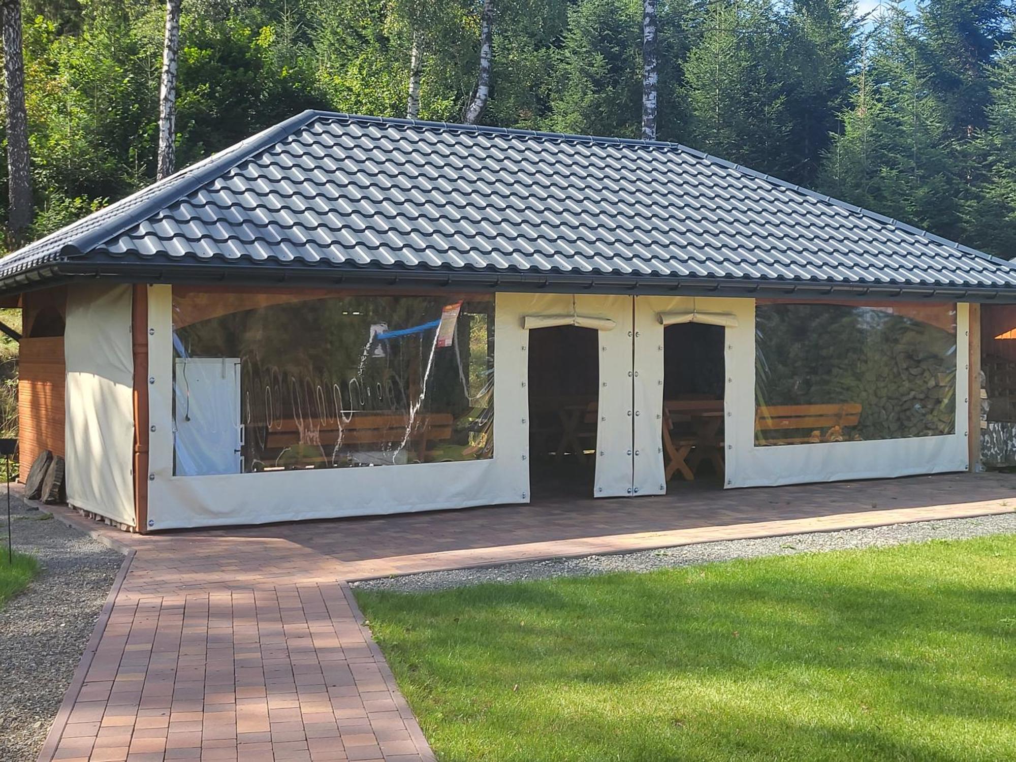 Panskiemisie Domki Caloroczne Sauna Jacuzzi Wetlina Exterior photo